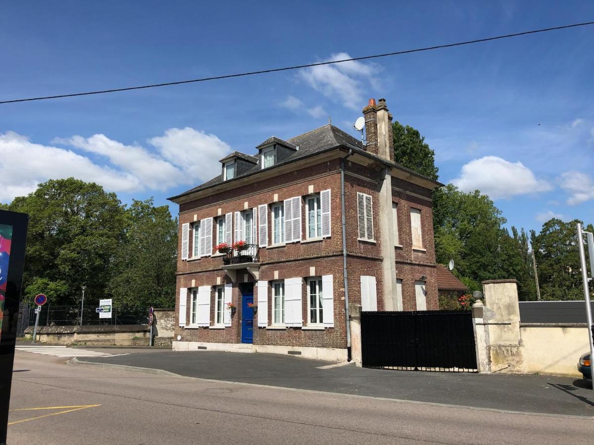 Maison Quatre Freres Лув'є Екстер'єр фото